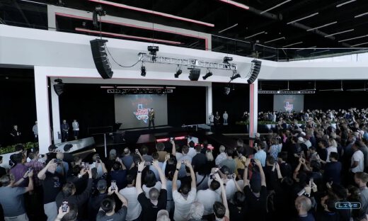 马斯克赢了！4000亿工资到账，正秘密开发三款新车