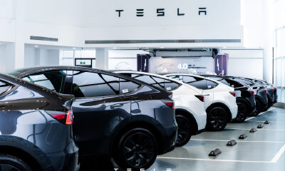 马斯克唠硬嗑，市值没了4000亿