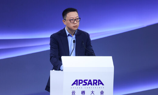 阿里CEO吴泳铭：AI最大的想象力不在手机屏幕，而是改变物理世界