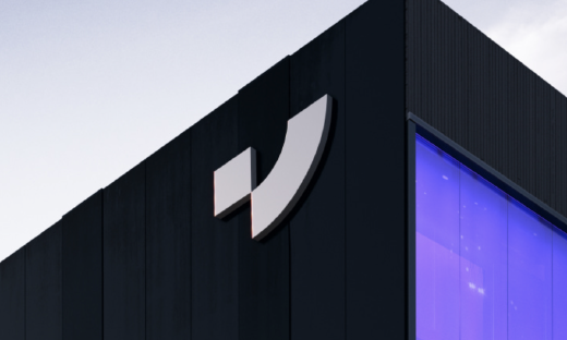 极越公关负责人被开除，当事人“辟谣”：没接到任何人的沟通