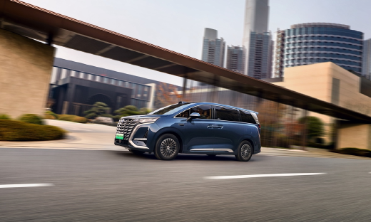 33.98万元起！25款腾势D9开卖，综合续航1100km，百公里油耗5.85L