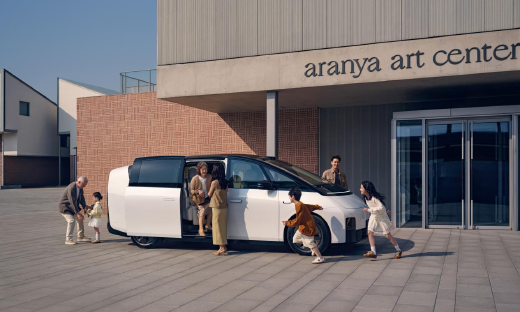 理想汽车亮相2025年上海国际车展，理想MEGA Home家庭特别版和理想L6智能焕新版正式发布