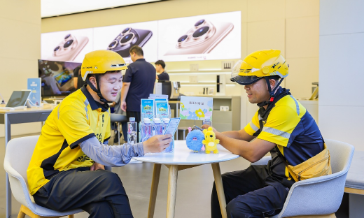 美团闪购与华为在京共建“骑手补给站”：超百家门店提供补水消暑、充电等服务