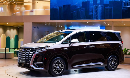 成都车展加推4款型，“MPV销冠”D9助力腾势汽车同比增长29.2%