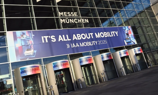 中国电车，集体跑德国“撒野”去了