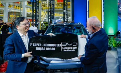 比亚迪第1400万辆新能源车在巴西工厂下线，巴西总统卢拉成为车主