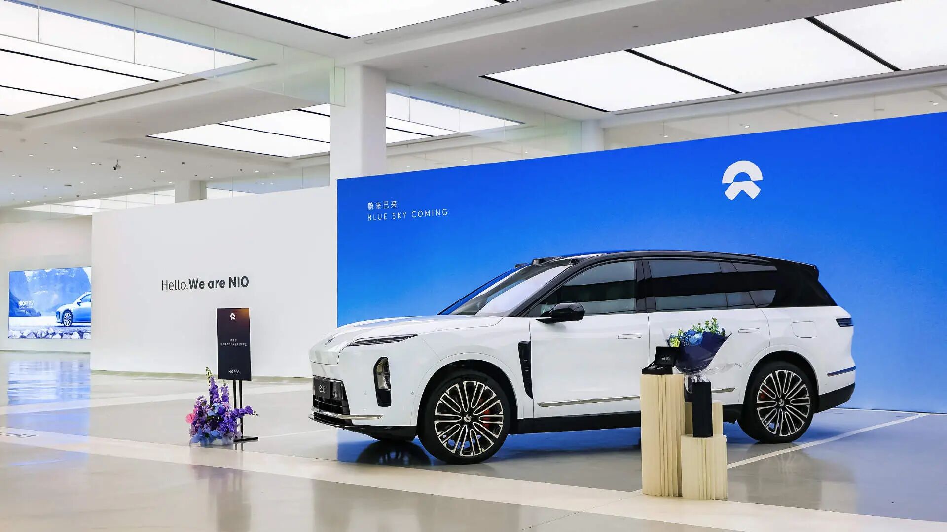 新造车10月放榜：李斌练就“蔚四万”，全新ES8月产冲刺1.5万