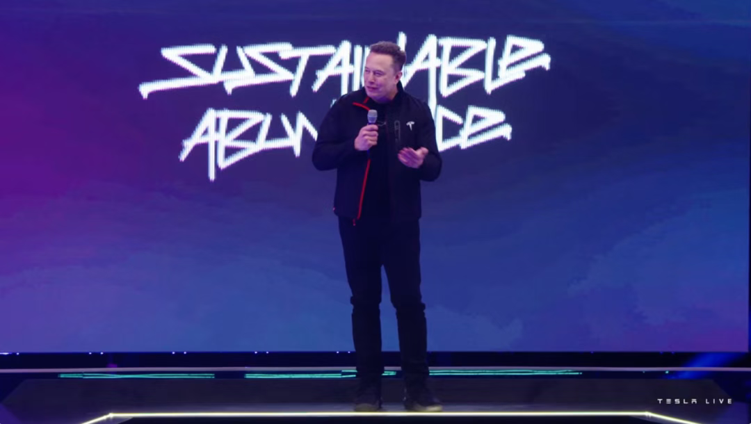 人类打工史第一人！拿下万亿工资包，造神还得看马斯克