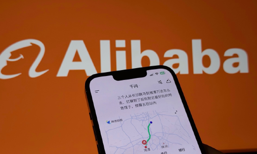 千问APP开始接入阿里生态场景，第一个是高德