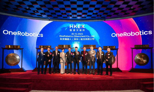 刚刚，李泽湘拿下第三个IPO，市值超160亿