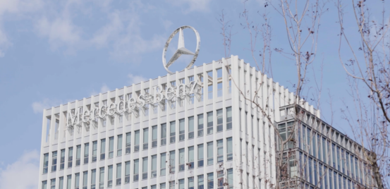 化解端到端“黑盒”，奔驰和AI建立信任的三部曲