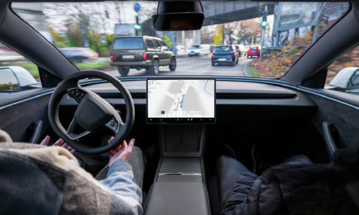 马斯克搞阳谋：FSD禁止买断， 想用只能订阅，风暴即将到来