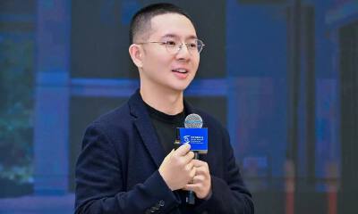 左手千里右手阶跃，姚班大神印奇，启动马斯克式物理AI布局